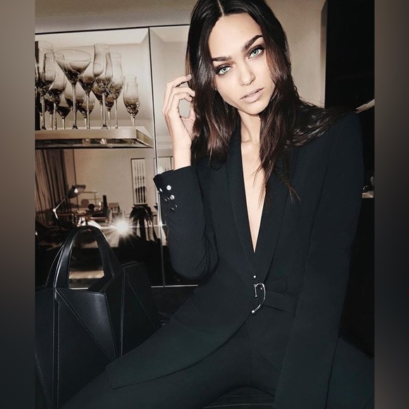 Cushnie Et Ochs Bruna Buckled Black Crepe Blazer - Picture 3 of 6